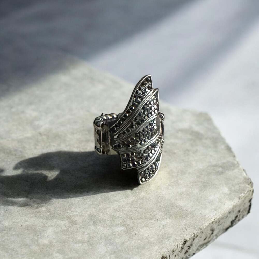 Paparazzi Majestically Monte Carlo Silver Hematite Rhinestone Stretch Band Ring